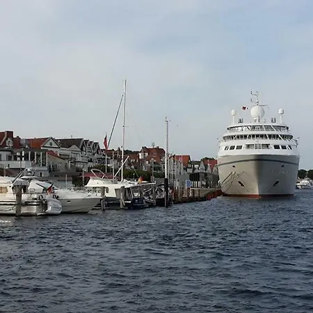 Lejlighed Traveblick Mit Schwimmbad Und Sauna