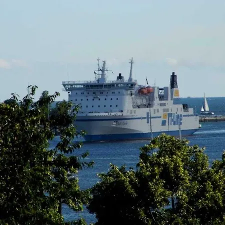 Traveblick Mit Schwimmbad Und Sauna Lübeck